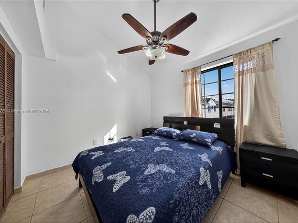 12045 SW 18th St 142, Miami FL 33175