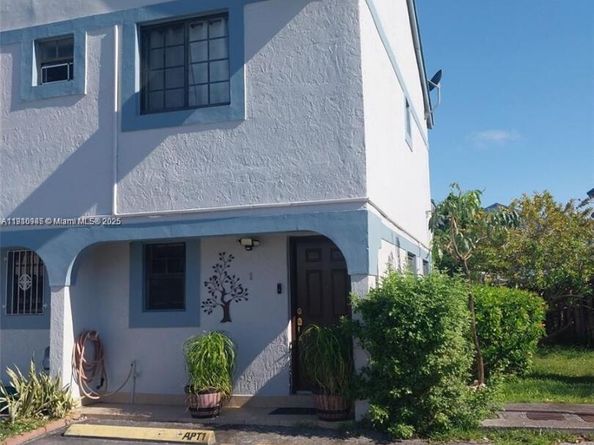 12045 SW 18th St 142, Miami FL 33175
