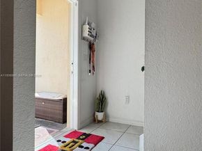 2805 NW 180th St, Miami Gardens FL 33056