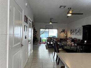 2805 NW 180th St, Miami Gardens FL 33056