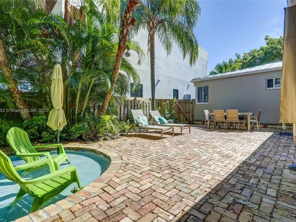 1625 NE 4th Pl, Fort Lauderdale FL 33301