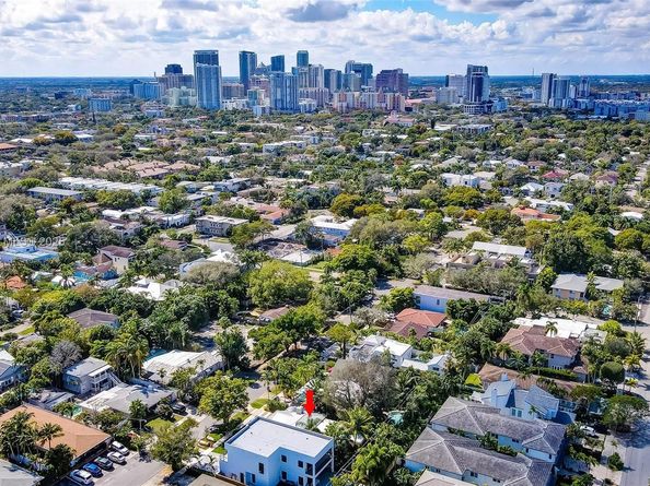 1625 NE 4th Pl, Fort Lauderdale FL 33301