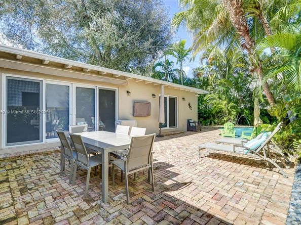 1625 NE 4th Pl, Fort Lauderdale FL 33301