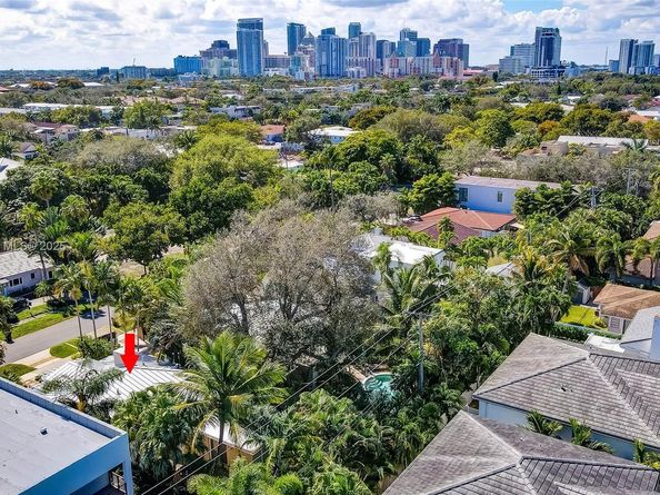 1625 NE 4th Pl, Fort Lauderdale FL 33301