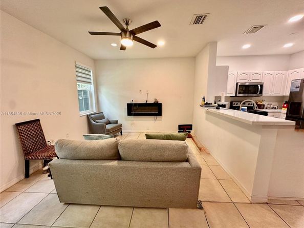 8908 SW 109th Ave, Miami FL 33176