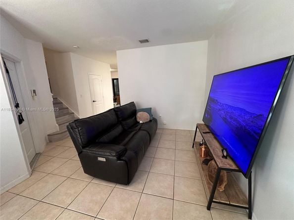 8908 SW 109th Ave, Miami FL 33176