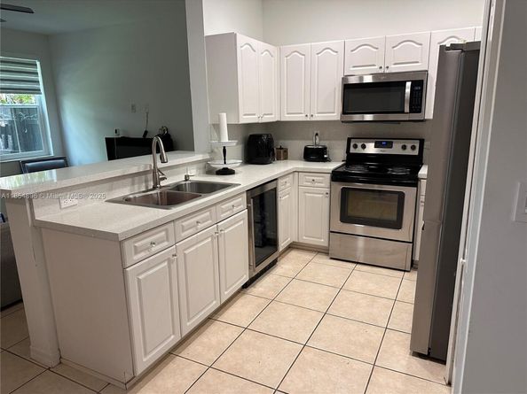 8908 SW 109th Ave, Miami FL 33176