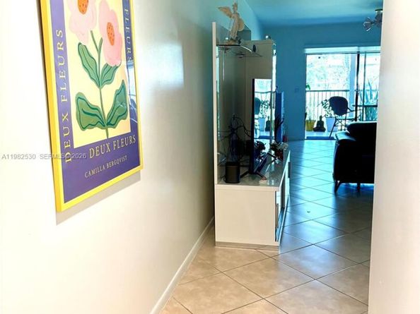 100 SW 130th Ter 211C, Pembroke Pines FL 33027