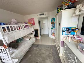 701 Brickell Key Blvd 2309, Miami FL 33131