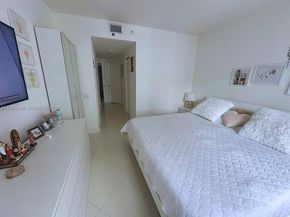 701 Brickell Key Blvd 2309, Miami FL 33131