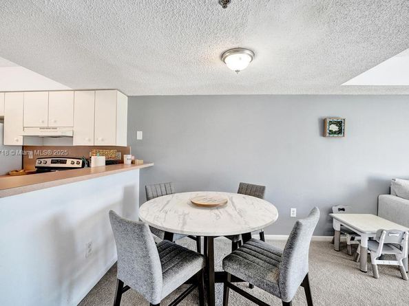 174 Riviera Cir 274, Weston FL 33326