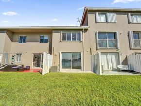 174 Riviera Cir 274, Weston FL 33326