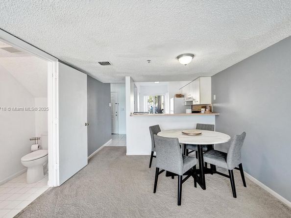 174 Riviera Cir 274, Weston FL 33326