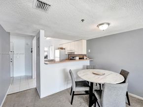 174 Riviera Cir 274, Weston FL 33326