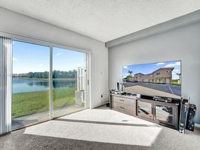 174 Riviera Cir 274, Weston FL 33326