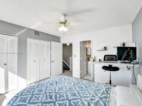 174 Riviera Cir 274, Weston FL 33326