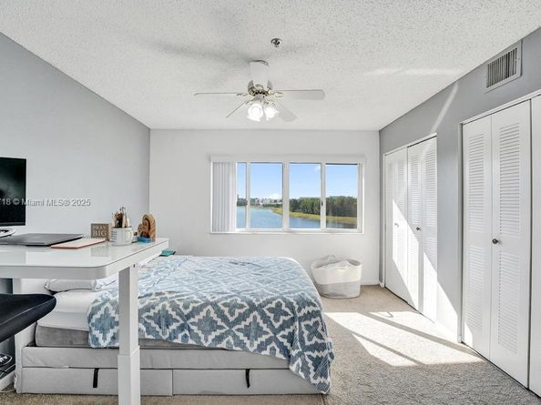 174 Riviera Cir 274, Weston FL 33326