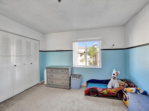 174 Riviera Cir 274, Weston FL 33326