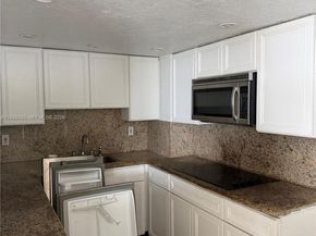 1800 Collins Ave 19B, Miami Beach FL 33139