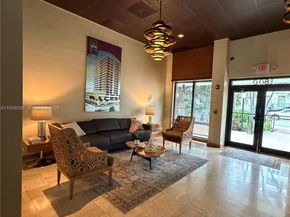 1800 Collins Ave 19B, Miami Beach FL 33139