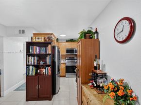 444 SW 4th St 105, Miami FL 33130