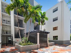 444 SW 4th St 105, Miami FL 33130