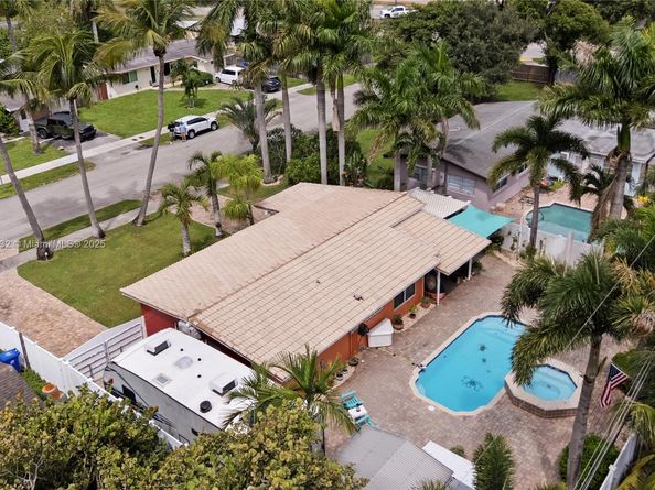 2248 SW 34th Way, Fort Lauderdale FL 33312