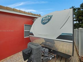 2248 SW 34th Way, Fort Lauderdale FL 33312