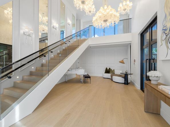 1165 N Biscayne Point Rd, Miami Beach FL 33141