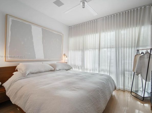 65 N Shore Dr 31C, Miami Beach FL 33141