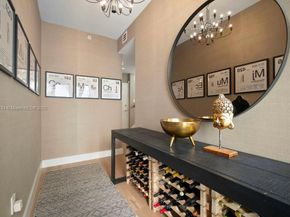 65 N Shore Dr 31C, Miami Beach FL 33141