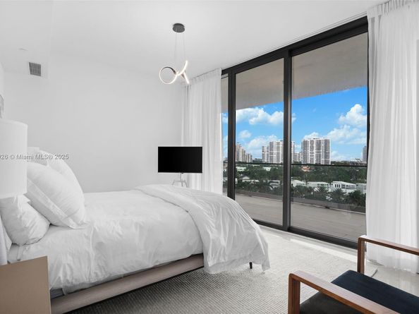 18975 Collins Ave 505, Sunny Isles Beach FL 33160