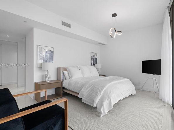 18975 Collins Ave 505, Sunny Isles Beach FL 33160