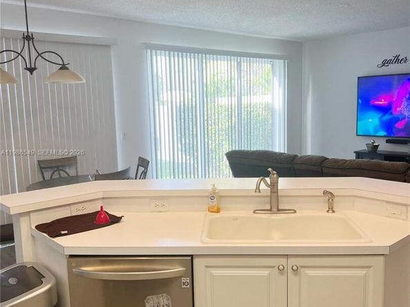 15973 NW 16th Ct, Pembroke Pines FL 33028