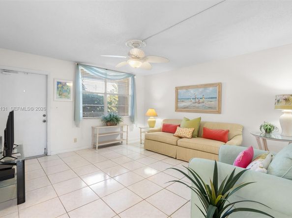 2400 NE 10th St 210, Pompano Beach FL 33062