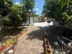 7900 SW 21st Ter, Miami FL 33155