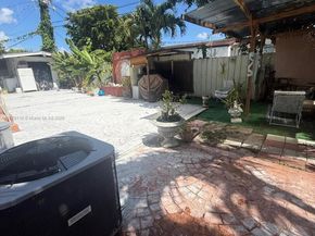 7900 SW 21st Ter, Miami FL 33155