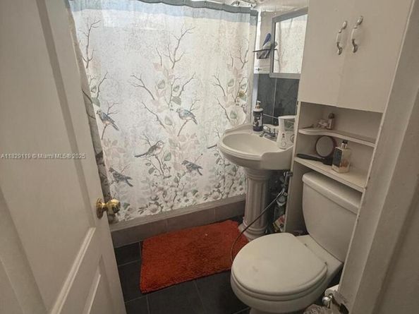 7900 SW 21st Ter, Miami FL 33155