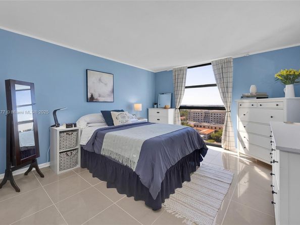 911 E Ponce De Leon Blvd 1503, Coral Gables FL 33134