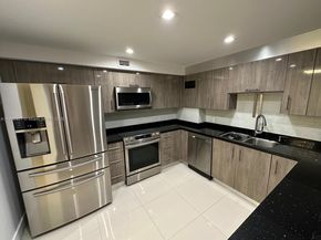 2801 NE 183rd St 1909W, Aventura FL 33160