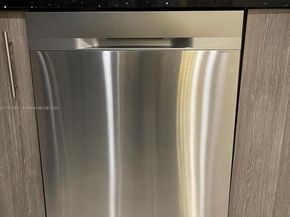 2801 NE 183rd St 1909W, Aventura FL 33160