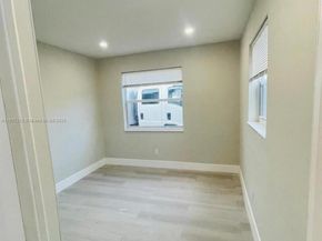 3731 SW 58th Ter, Davie FL 33314