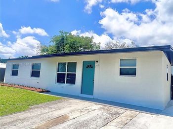 3731 SW 58th Ter