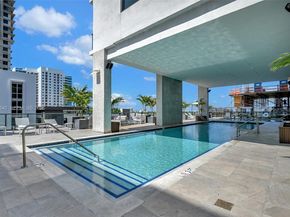 229 SW 9th St 404, Miami FL 33130