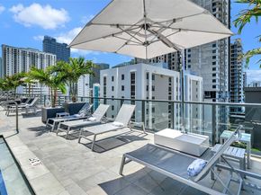 229 SW 9th St 404, Miami FL 33130