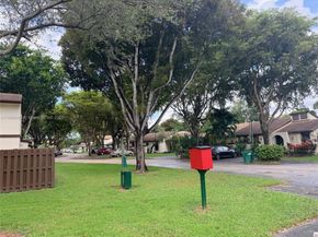 6835 SW 128th Ct, Miami FL 33183