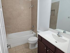 300 SE 37th Ter, Homestead FL 33033