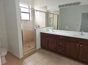 300 SE 37th Ter, Homestead FL 33033