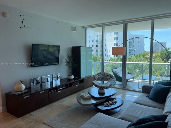 3131 NE 188th St 1609, Aventura FL 33180
