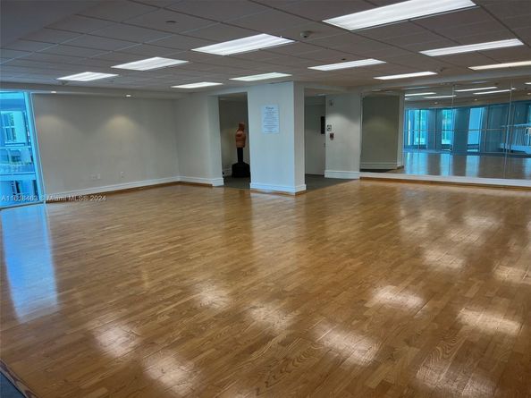 3131 NE 188th St 1609, Aventura FL 33180